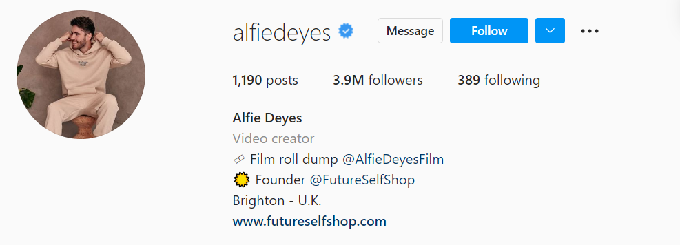 Alfie Deyes is an English YouTuber
